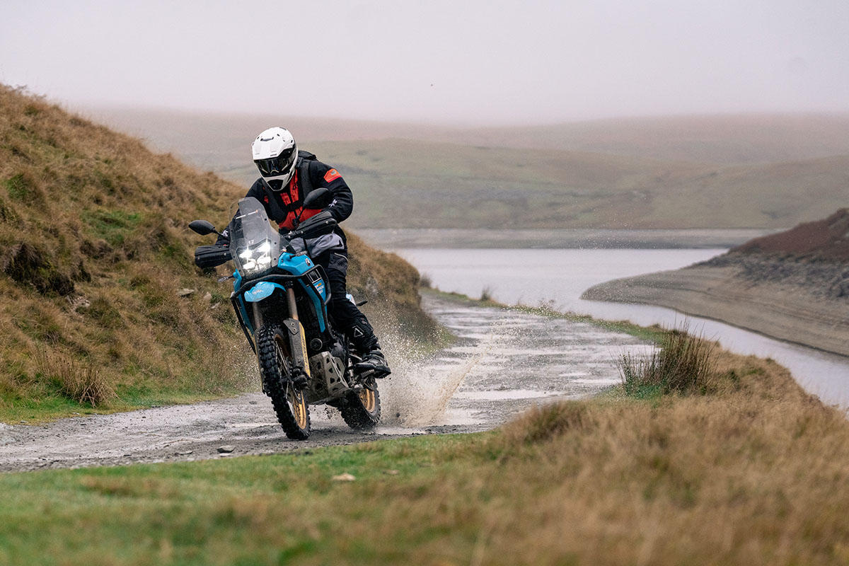 Leatt ADV 2026: el ADN off-road da el salto definitivo a la aventura