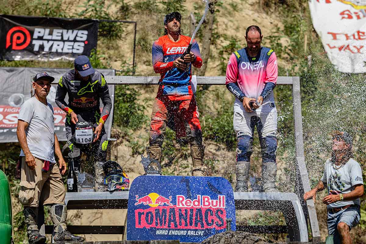 Mario Román gana la Romaniacs 2026 con la CFMOTO 450MT