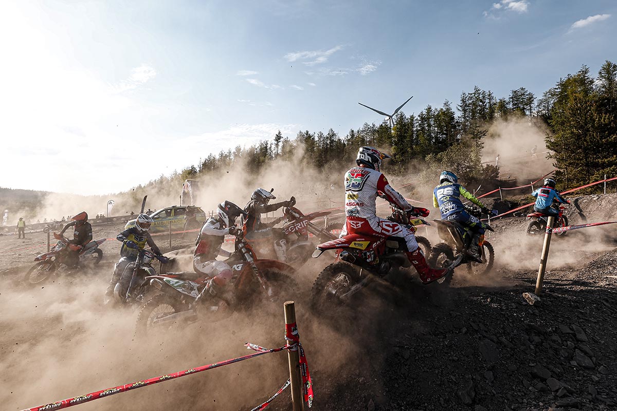 Manuel Lettenbichler marca el ritmo en Valleys Hard Enduro