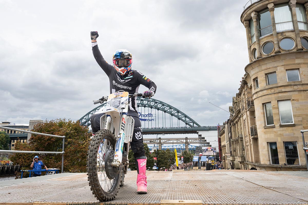Billy Bolt vuelve a la acción en el EnduroGP de Gales
