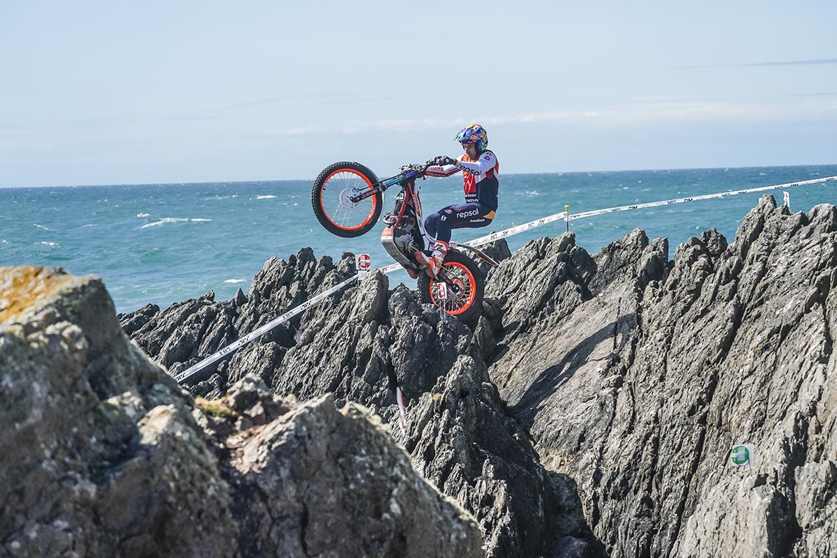 Toni Bou refuerza su liderato con un pleno en el TrialGP de Gran Bretaña