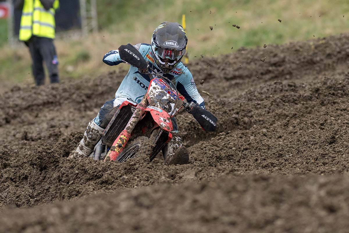 Vialle sorprende en MXGP y Farrés brilla con Triumph en Suiza