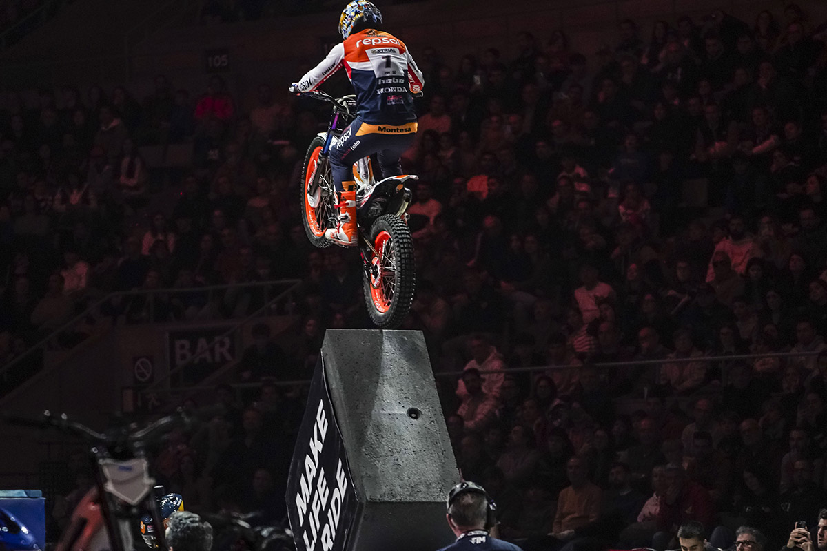 Bou llega a Francia con su primera opción de lograr el 39º título mundial