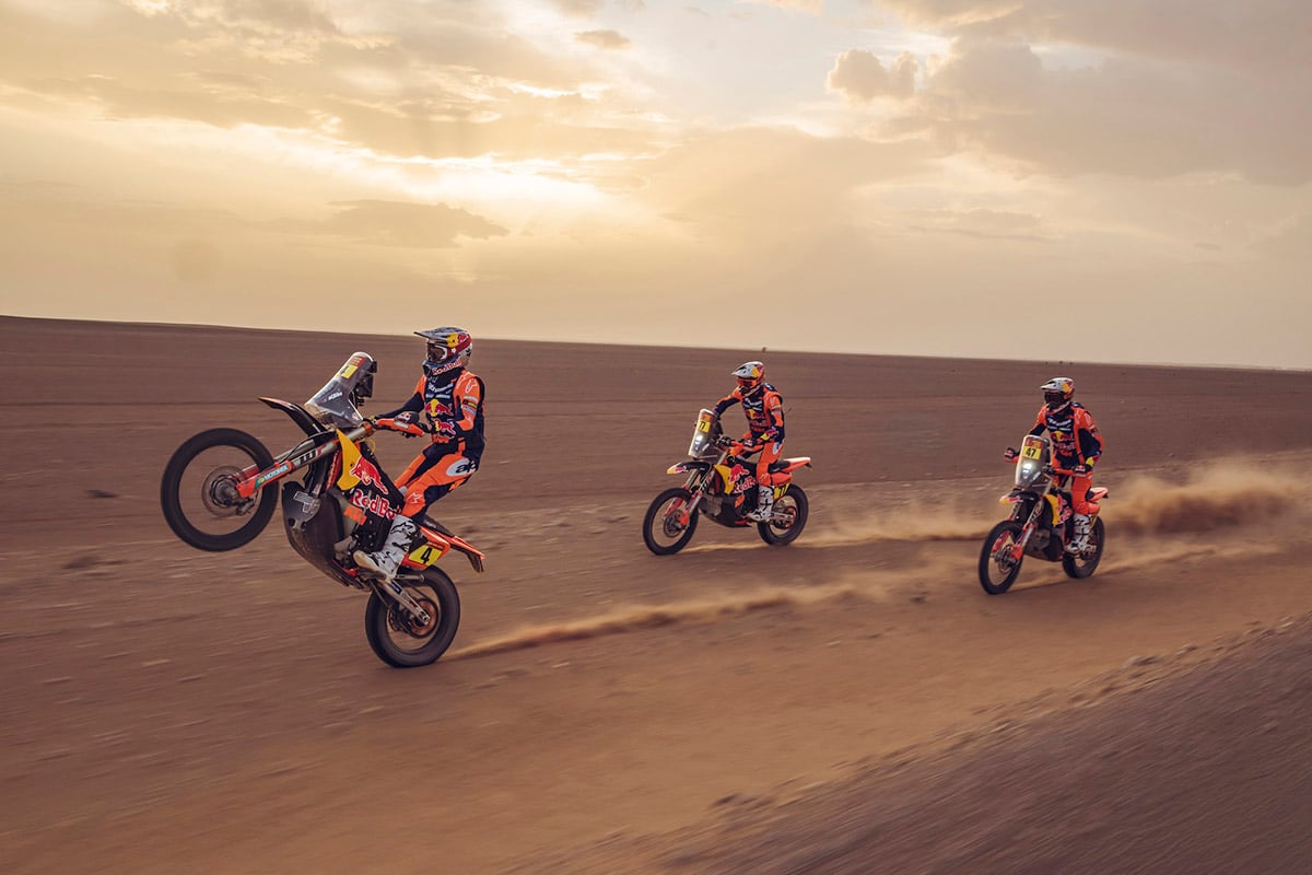 Red Bull KTM Factory Racing presenta a su armada para el Dakar 2025