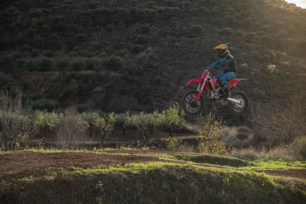 Prueba Honda CRF450R 2021: Campeona del Mundo