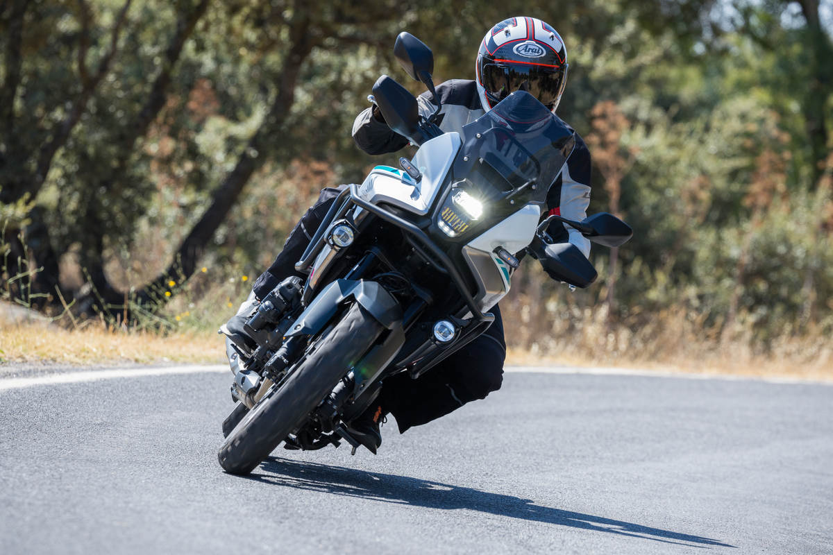 Honda NX 500 2026 E-Clutch: la trail para carnet A2 más fácil