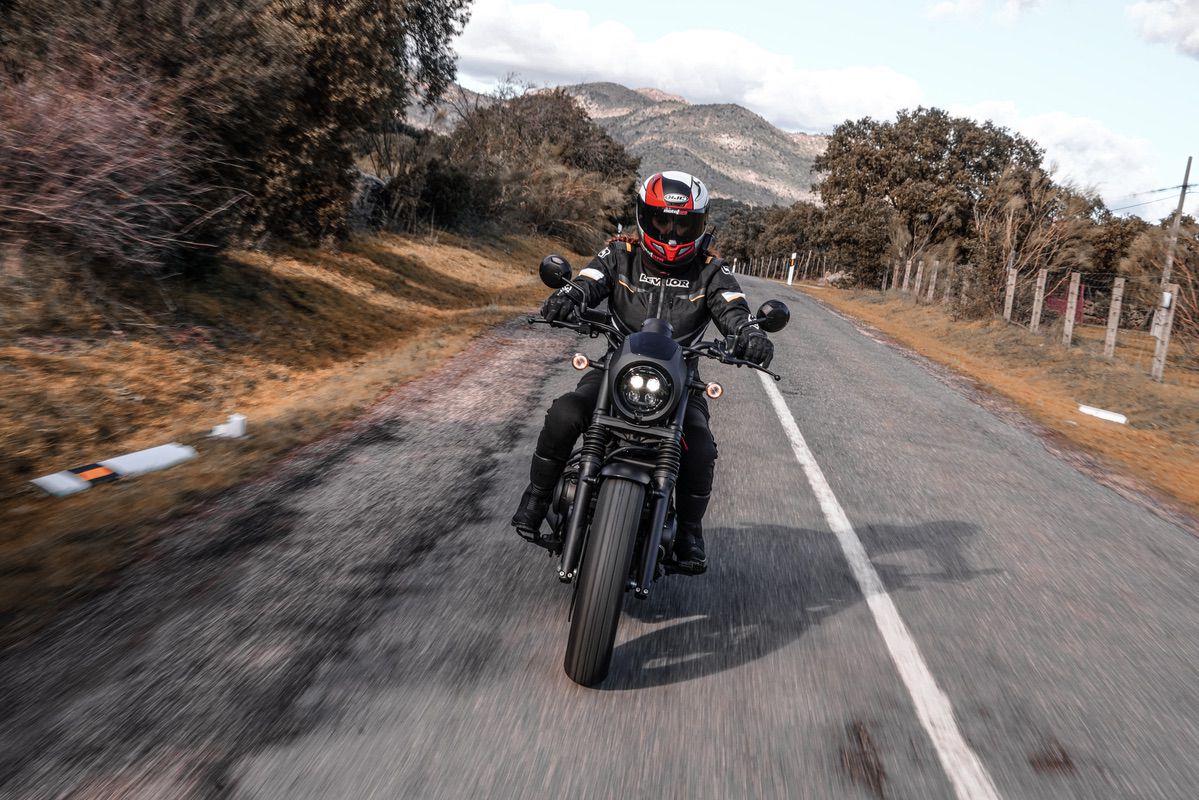 Prueba Honda CMX500 Rebel: Cambiando el chip