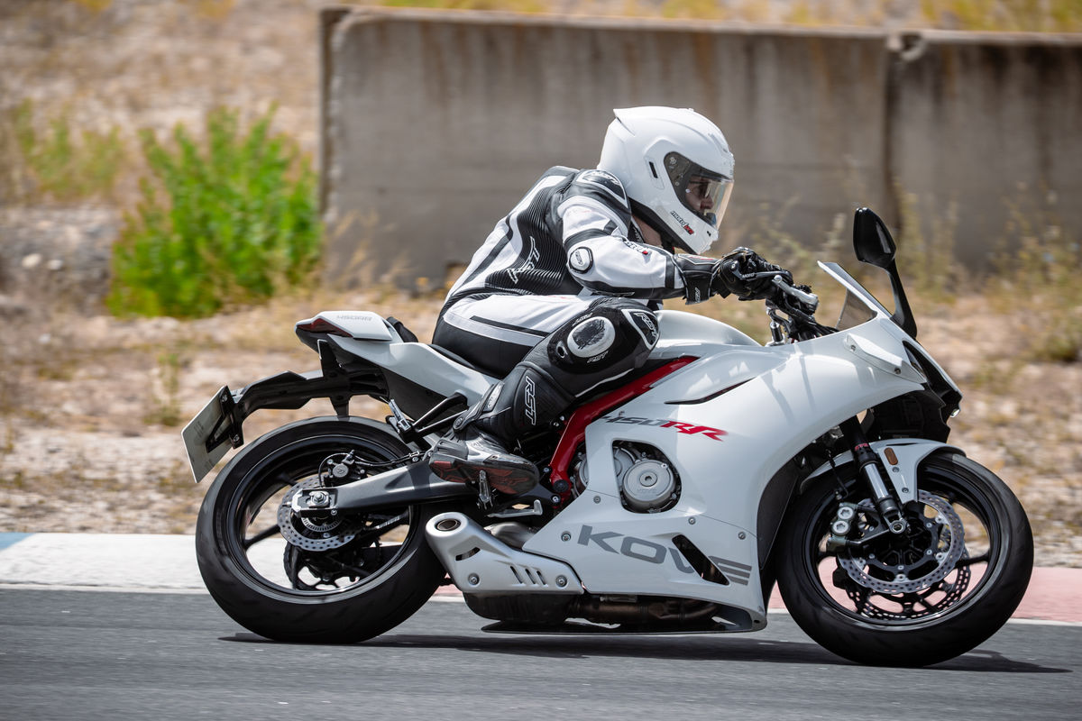 KOVE 350 RR y 450 RR: deportivas de bolsillo ideales para cualquier edad