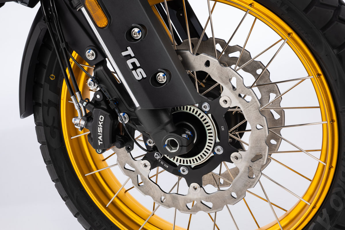 Probamos la Kove 800X GT: la trail ligera, ahora más polivalente