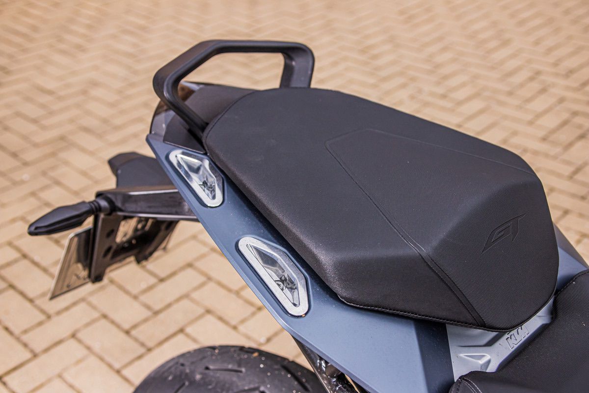 Prueba KTM 1290 Super Duke GT: ¡no tan bestia! Prueba KTM 1290 Super Duke GT: ¡no tan bestia!