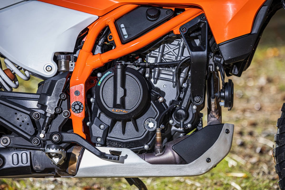 Prueba KTM 390 Enduro R: la trail ligera para A2 que cumple con casi todo