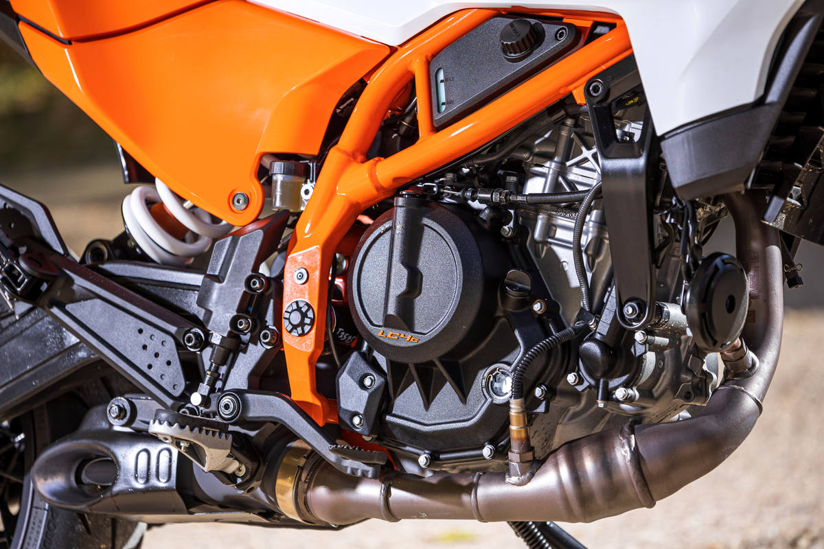 Prueba KTM 390 SMC-R: mucha diversión para el carnet A2