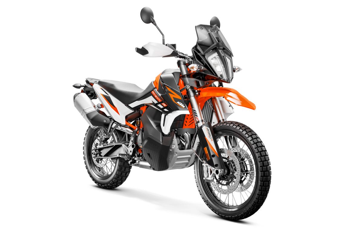 KTM 890 Adventure R: más madera