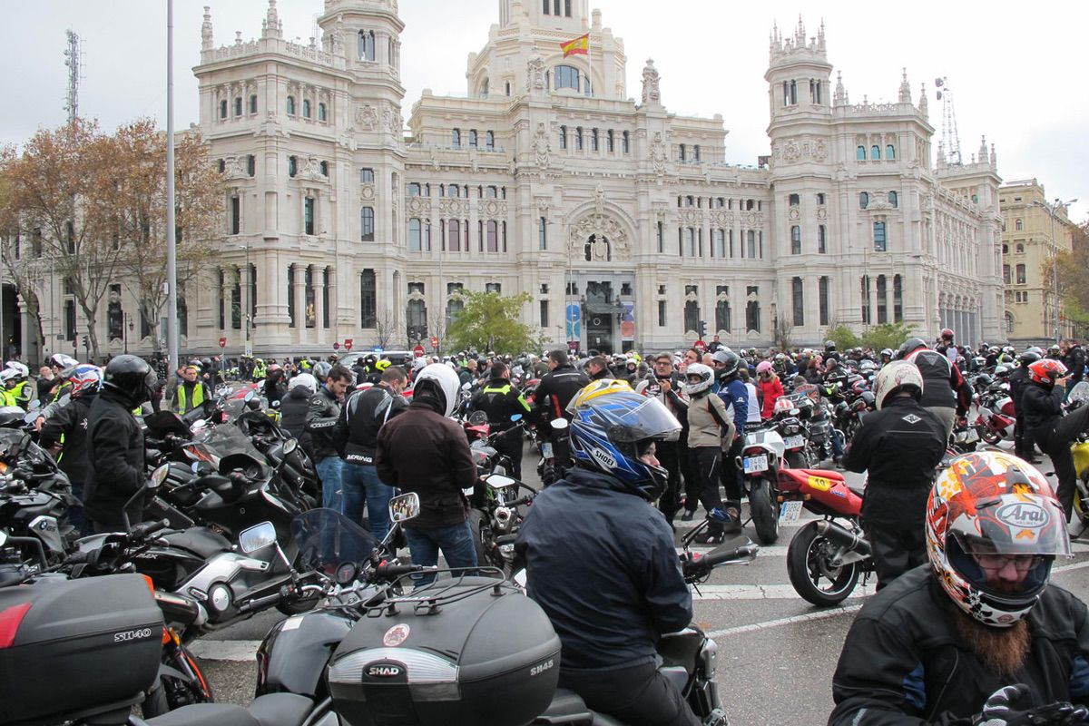 Manifestación de motos en Madrid Manifestación de motos en Madrid
