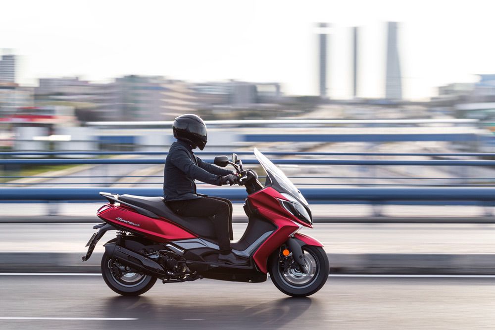 Los scooter acaparan las ventas de motos en España