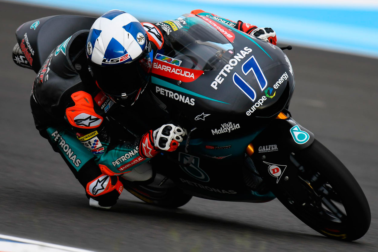 John McPhee ha marcado al pauta en los entrenamientos de Moto3 el viernes en Argentina