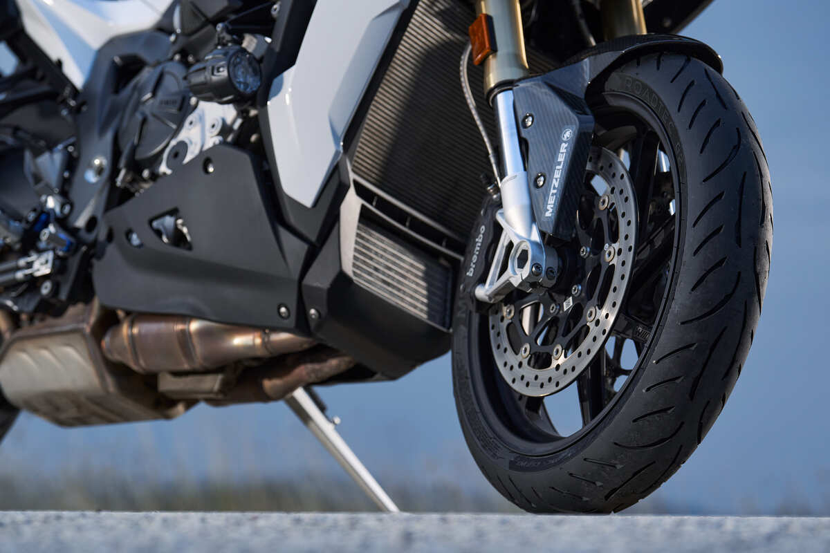 ¿Máxima seguridad y rendimiento en un solo neumático? El Metzeler Roadtec 02 lo hace posible ¿Máxima seguridad y rendimiento en un solo neumático? El Metzeler Roadtec 02 lo hace posible