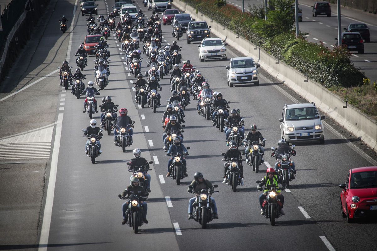 Uno de los momentos más esperados del Moto Guzzi Open House fue la llegada de la comitiva que partió de Milán hasta la sede de la marca