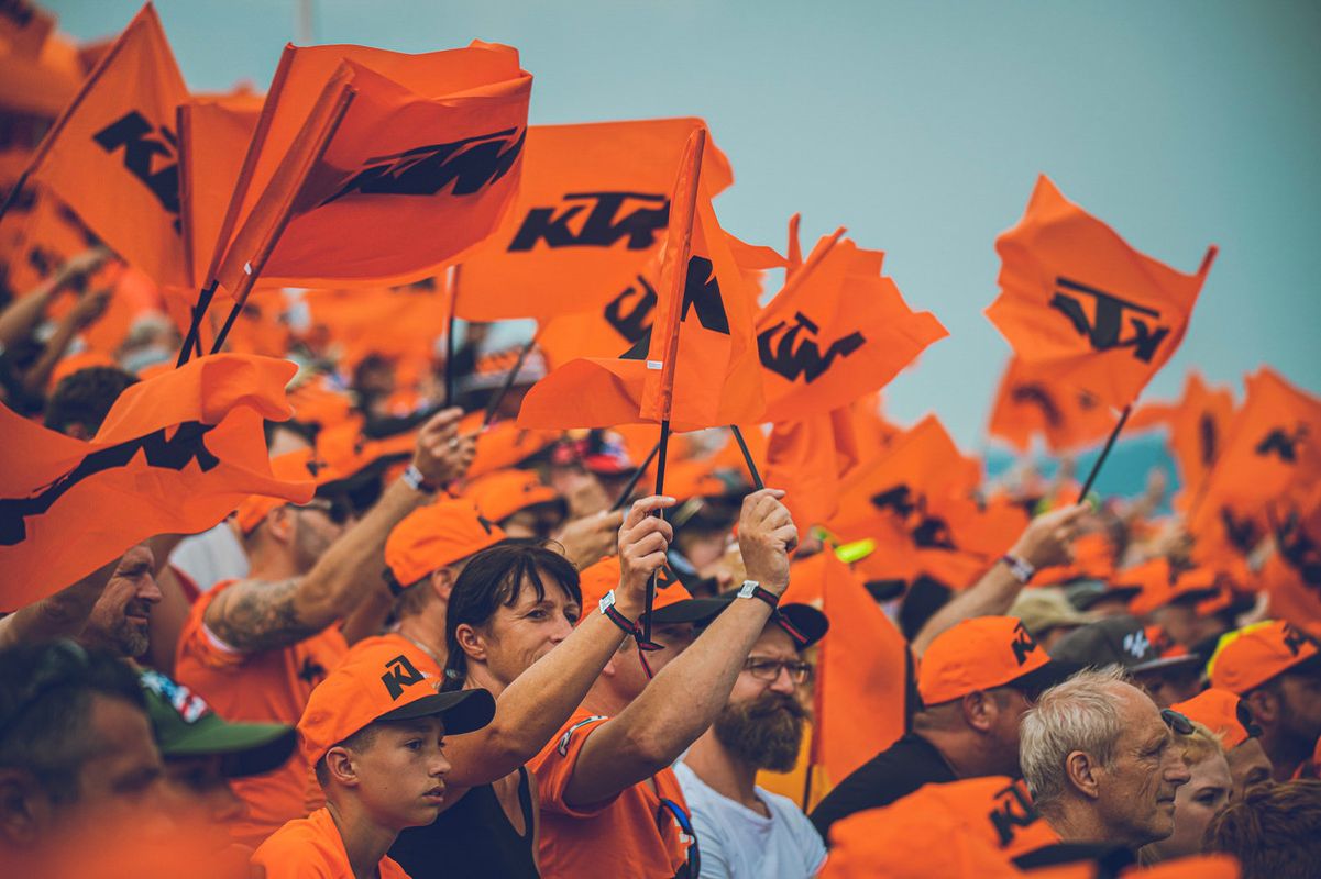KTM Fan Tribune, reserva ya tu plaza para el GP de Catalunya 2022
