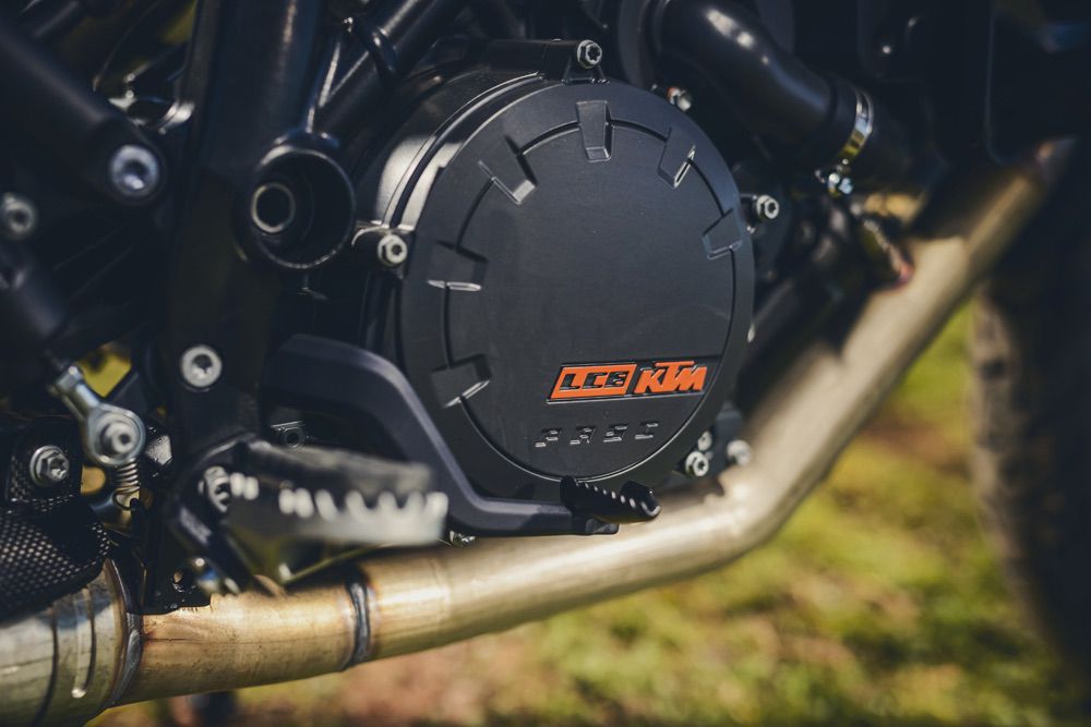KTM 1090 Adventure KTM 1090 Adventure