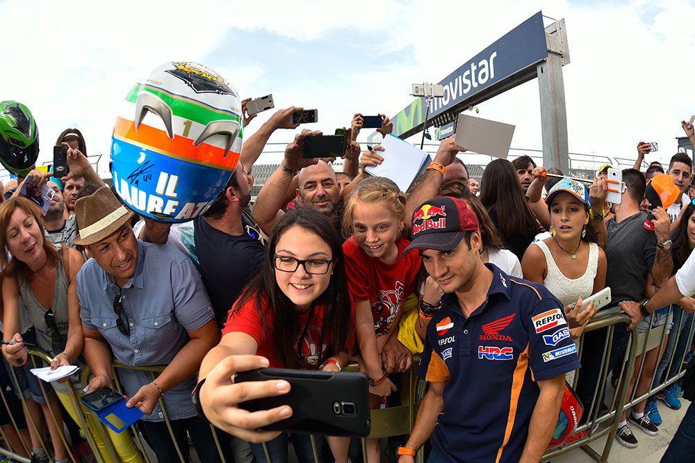 MotorLand Aragon Pit Lane Walk