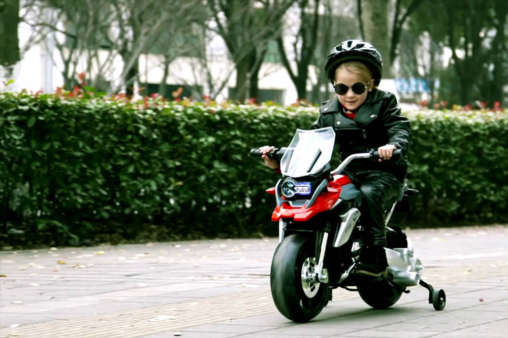 Encuesta: ¿Llevas o has llevado al niño al colegio en moto?