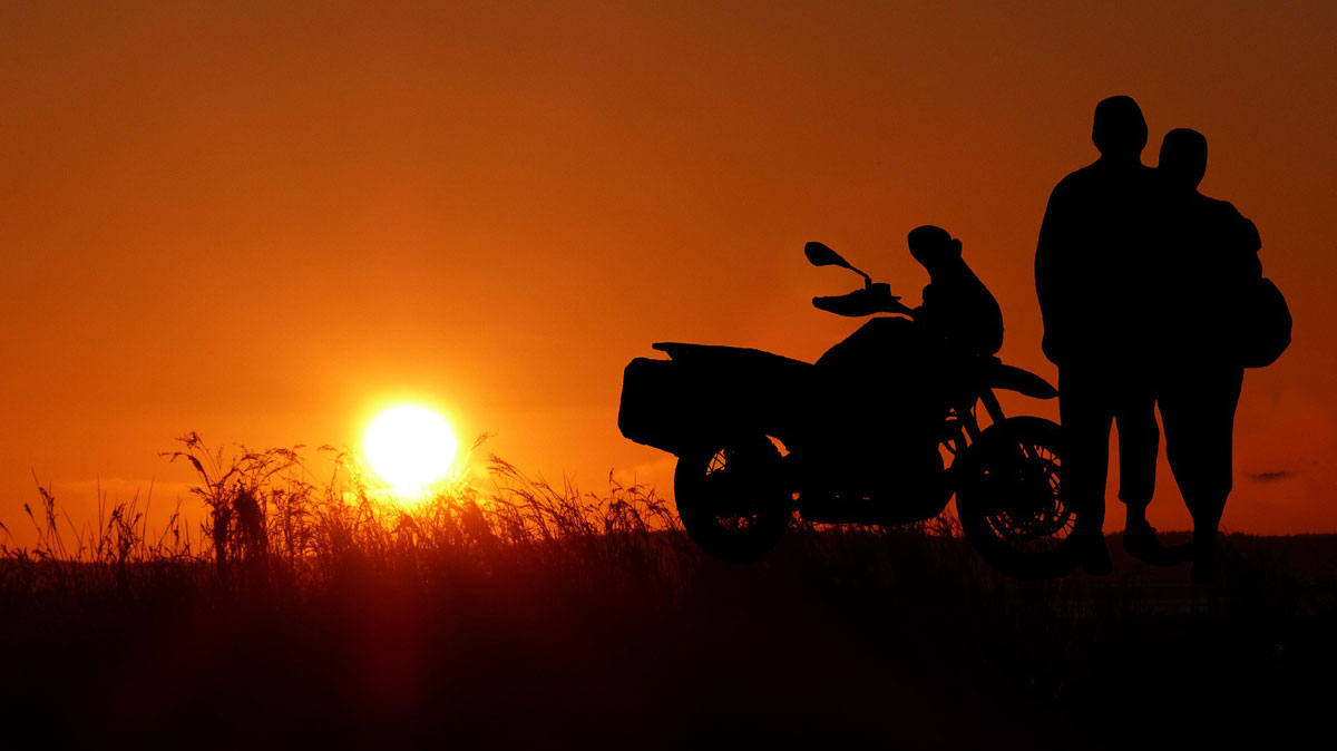Encuesta: Este verano, ¿viajarás en moto tú solo o acompañado?
