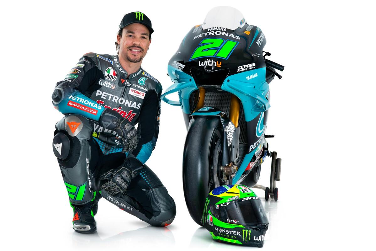 Presentación del Yamaha Petronas SRT: Nuevos colores para Valentino Rossi