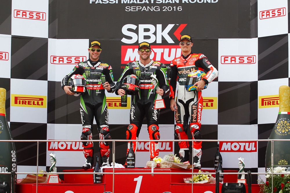 SBK podio primera carrera de Malasia