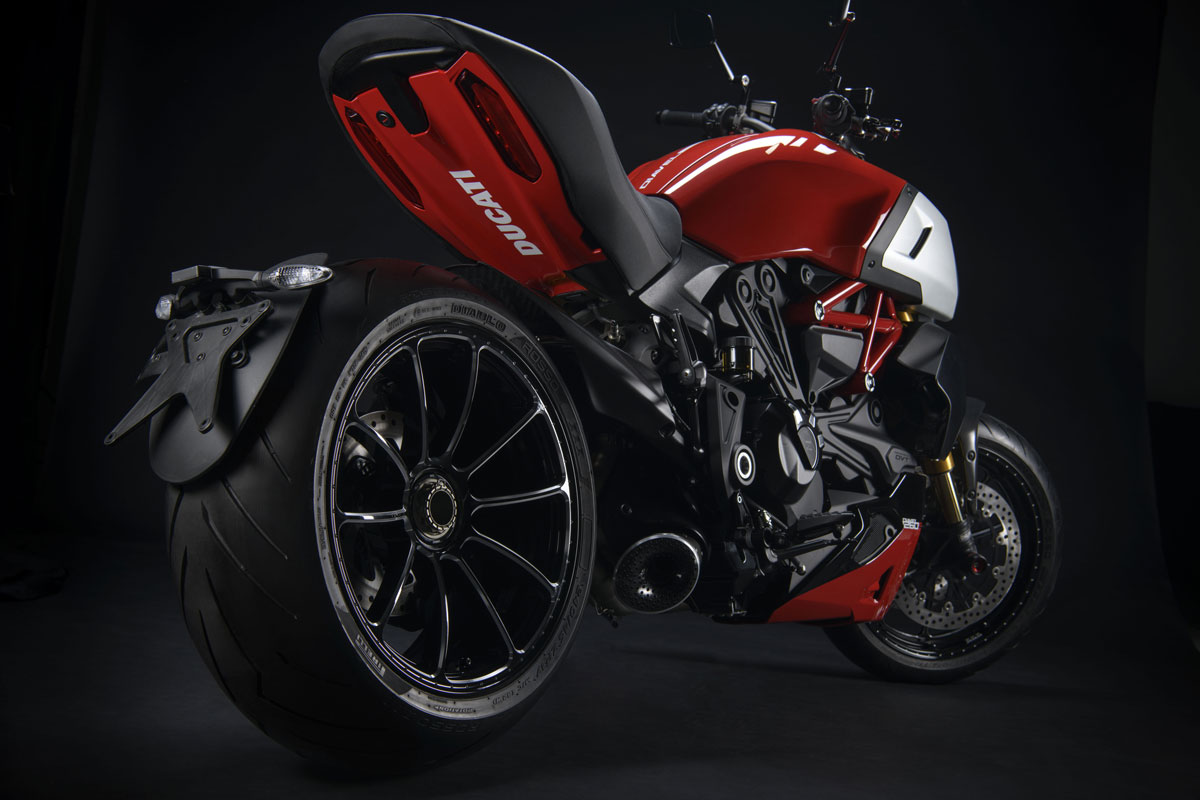 Ducati Performance para Ducati Diavel