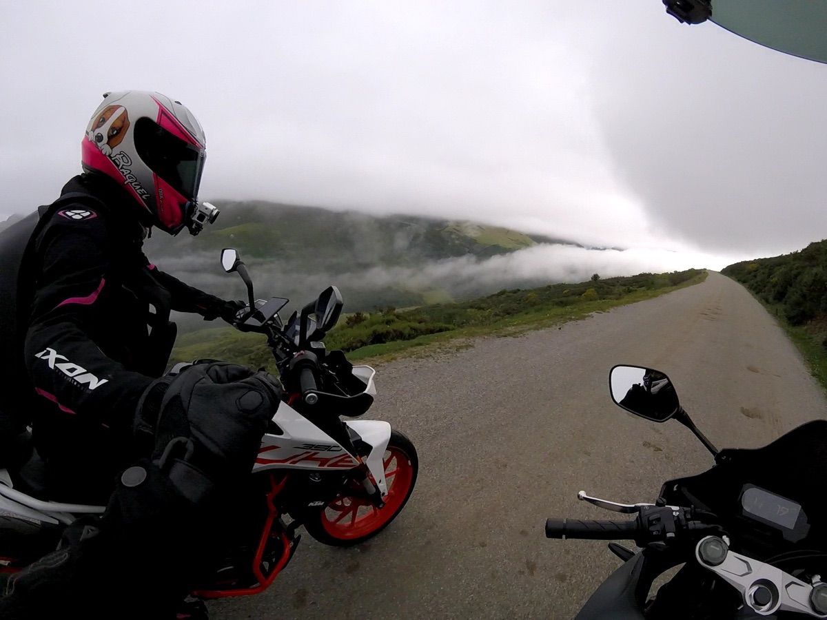 Tu opinión cuenta: Viajar en moto, mejor en pareja