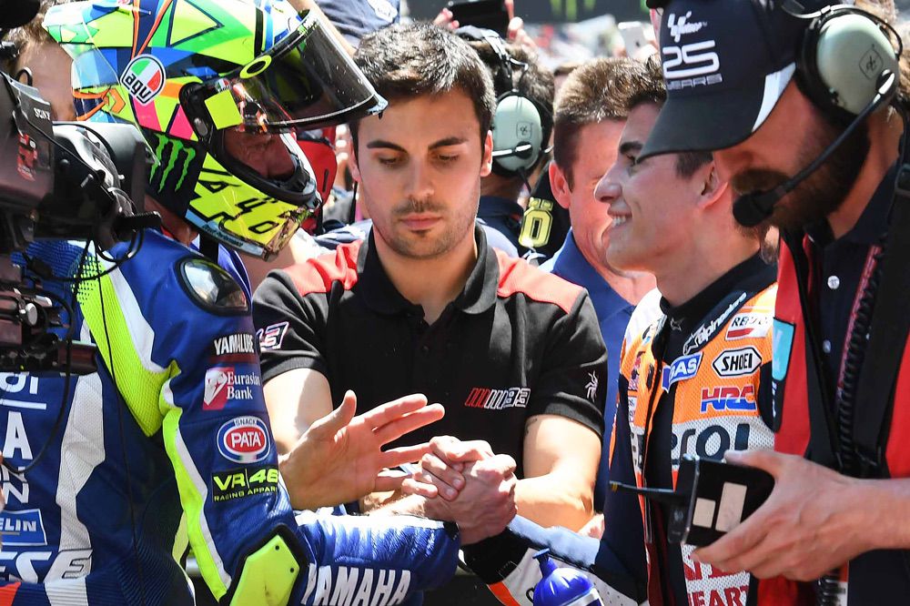Rossi y Marquez se dan la mano en el GP de Catalunya
