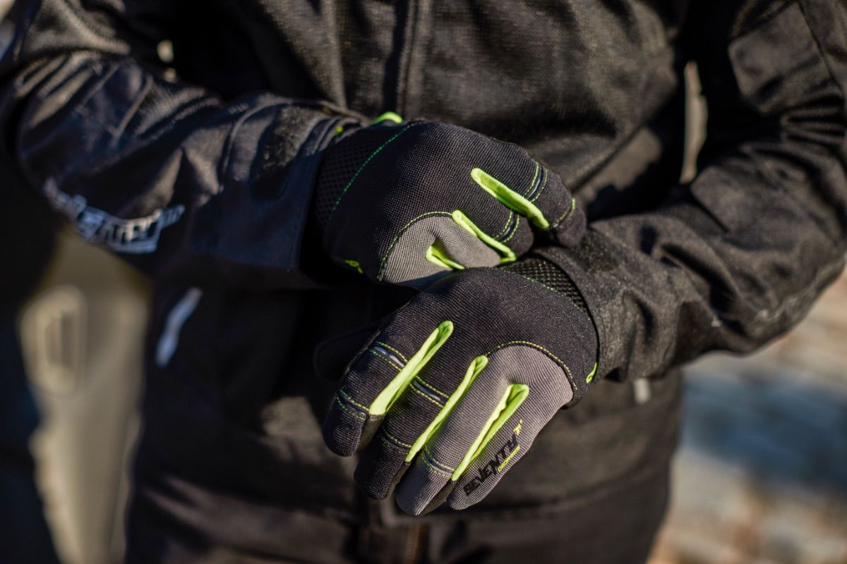 Los nuevos guantes de verano de Seventy Degrees: más ventilados y seguros