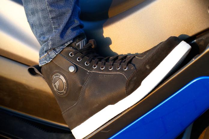 Botas urbanas para moto Seventy Degrees SD-BC7 | Moto1Pro