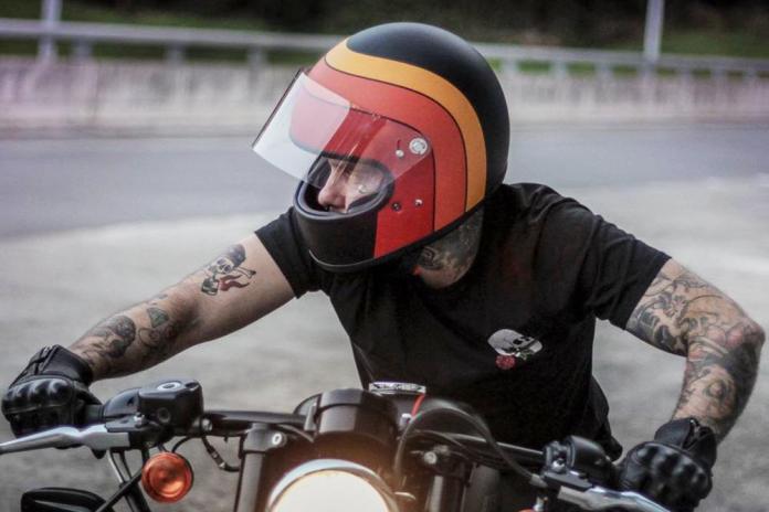 Amperio fábrica Naufragio 11 cascos de moto retro de diseño vintage | Moto1Pro