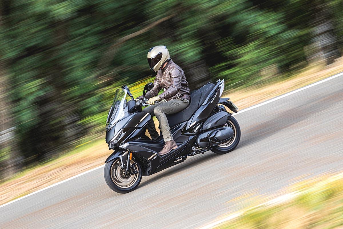 KYMCO Xciting VS 400: quinta generación de su maxi scooter por 6550 euros
