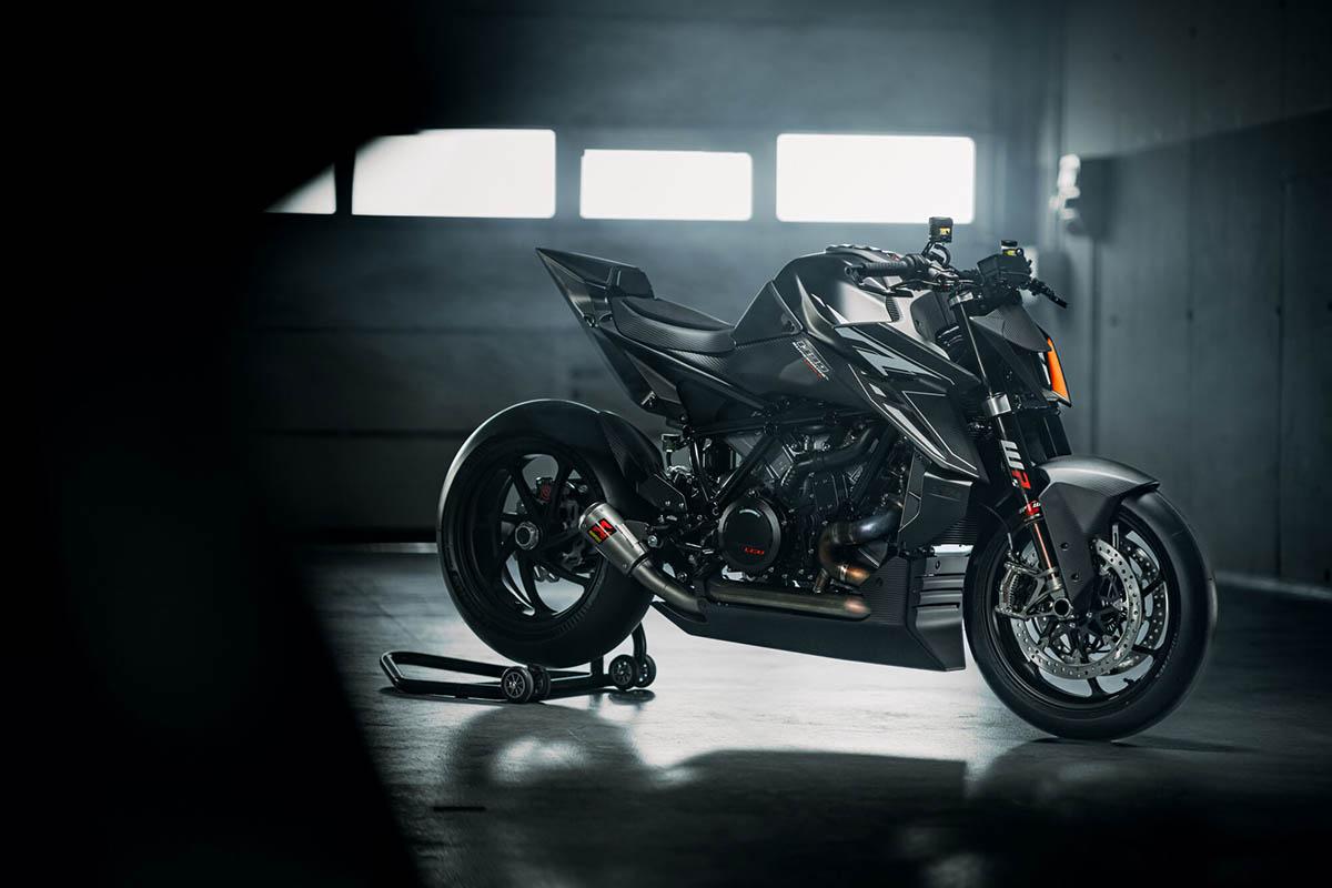 KTM 1390 Super Duke RR Track: 100 unidades y ¡20 kg menos! que la R