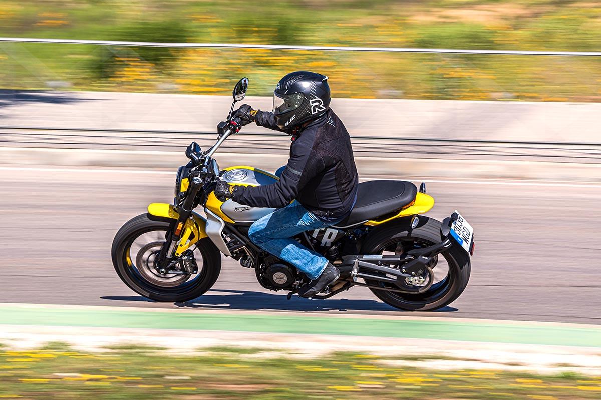 Prueba Ducati Scrambler 2023: En un mundo multicolor