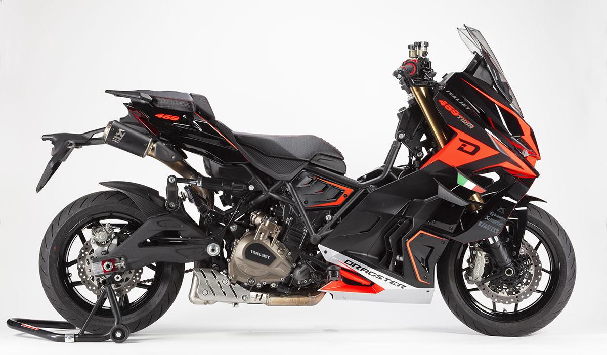 ¡Nuevos Italjet Dragster Twin! Ahora 459 (para A2) y espectacular Roadster