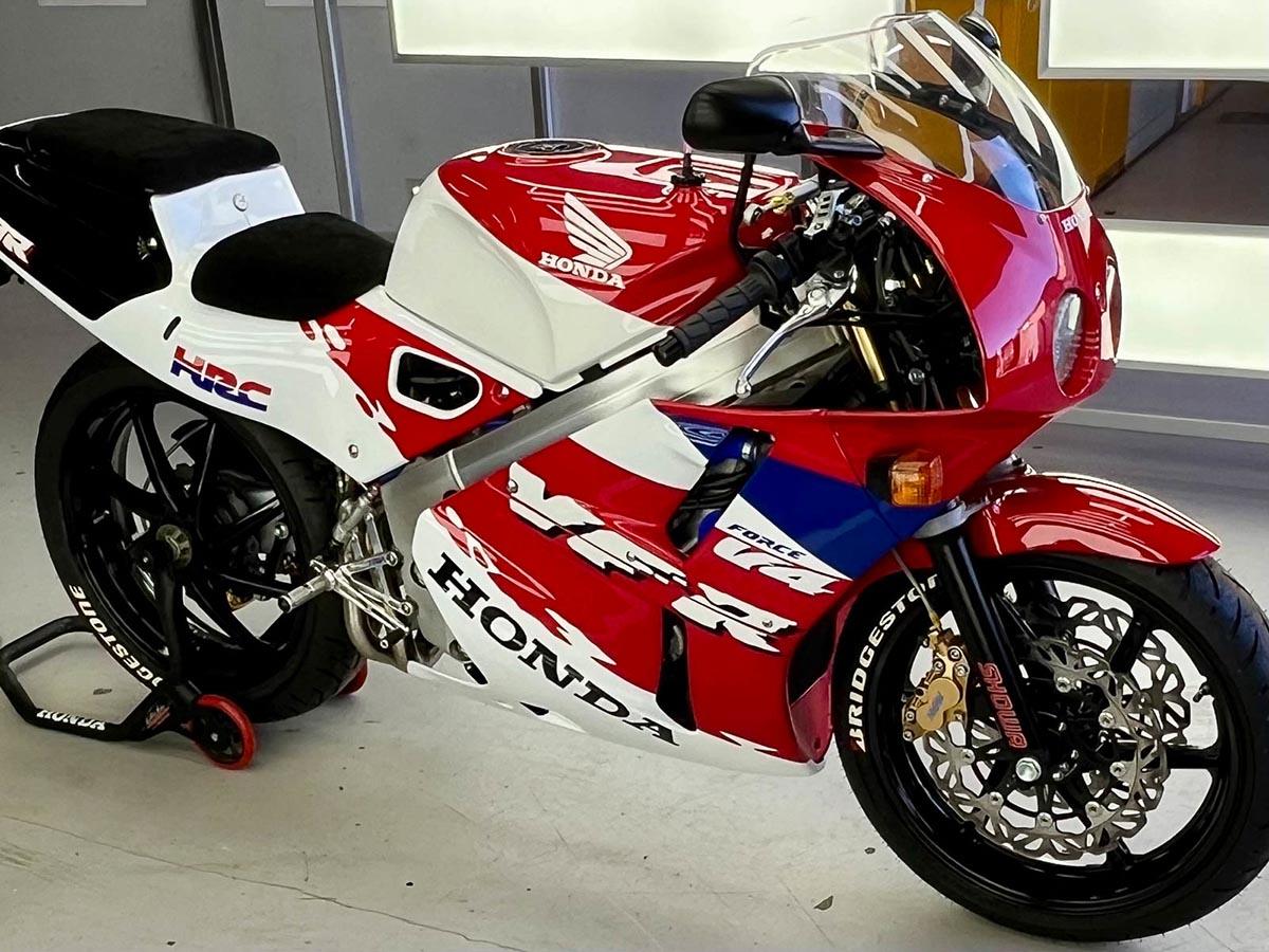 Moto de Ensueño: Honda VFR400R NC30... la joya mini-RC30