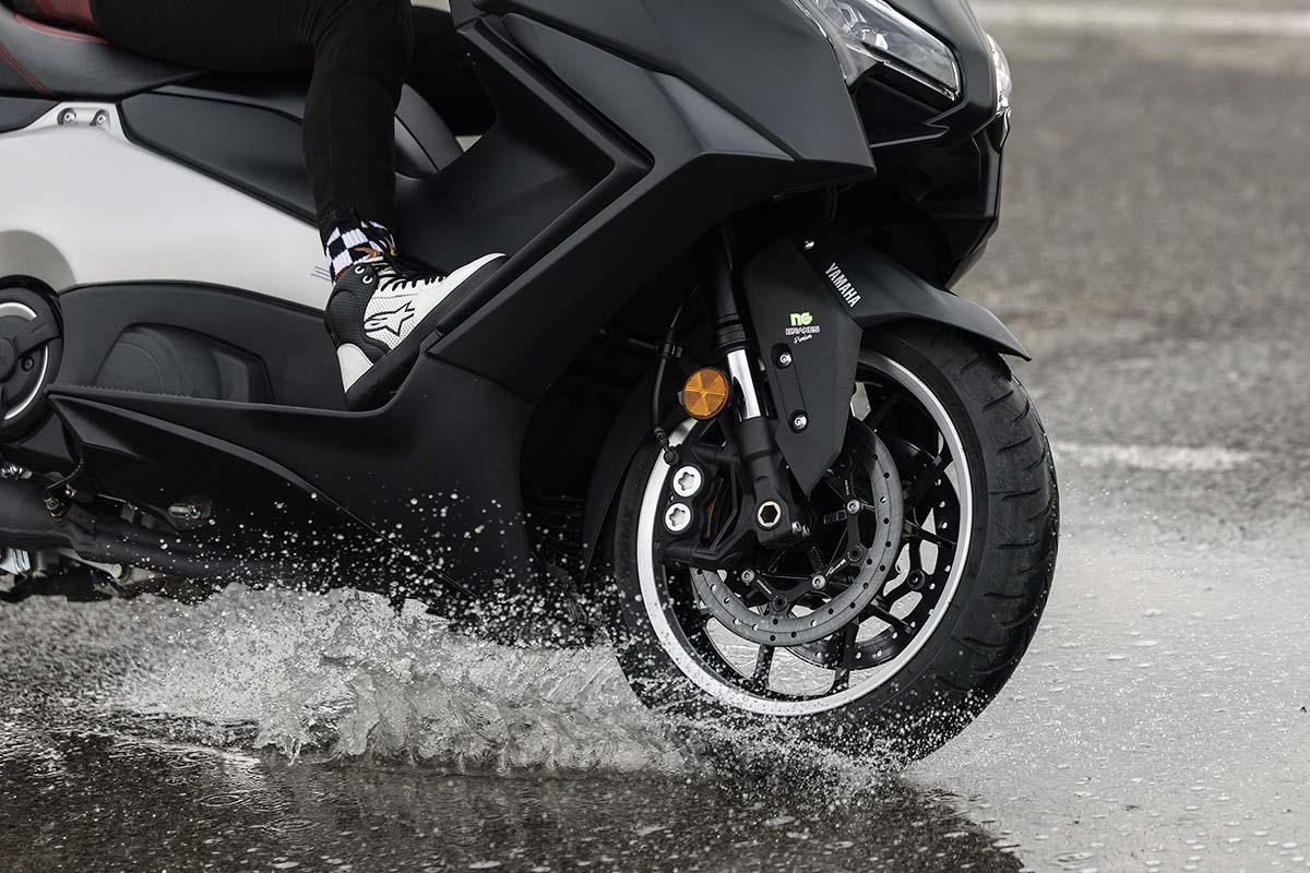 NG Brakes lleva su gama Premium al Yamaha TMAX