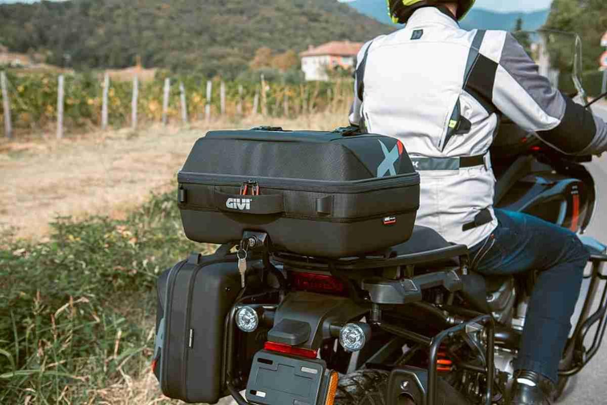 GIVI XL09: maleta y top case en uno