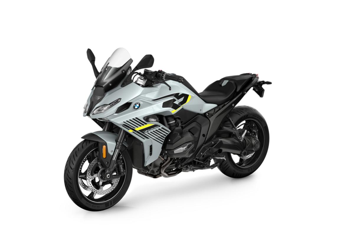 Nueva BMW R 1300 RS: más deportiva y con cambio automático