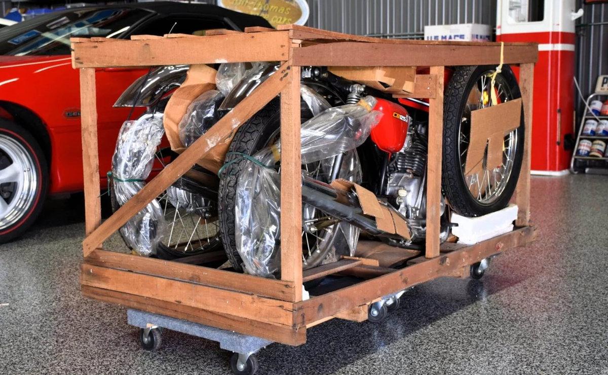 Moto de ensueño: 2 Honda CB125S de 1978 ¡en la caja!