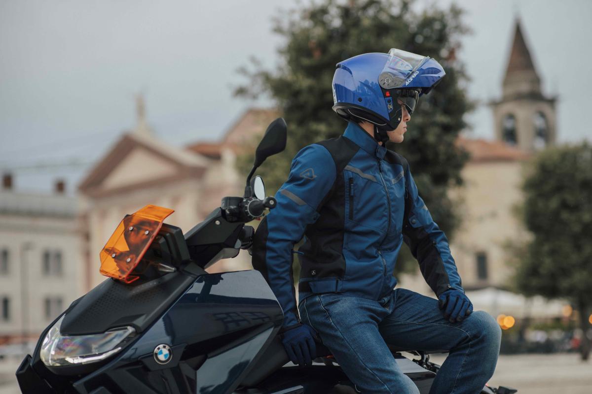 Equipación X de Acerbis: casco y chaqueta para la temporada