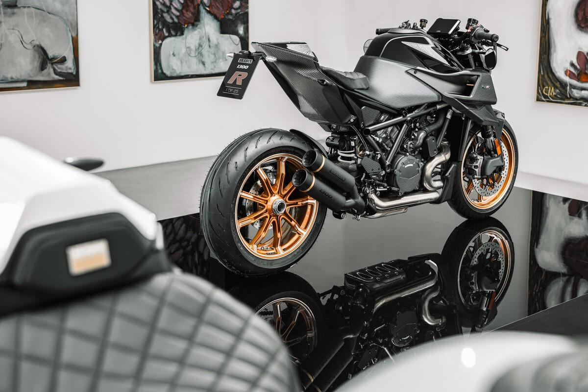 Brabus 1300 R Masterpiece Edition: hipernaked de ensueño