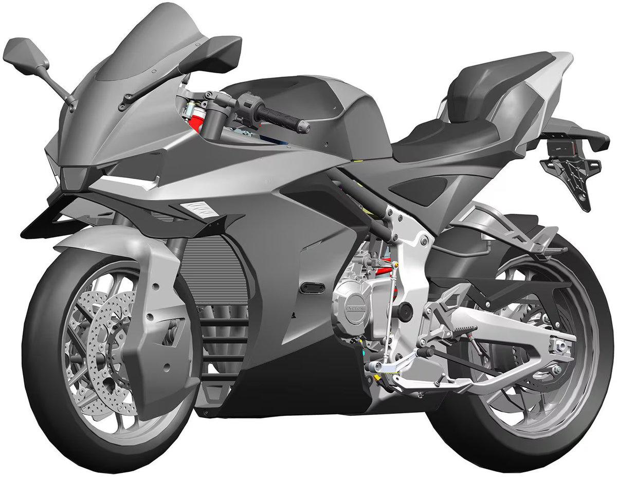 Cyclone RC700: hi-sport china con 4 cilindros y 650 cc 