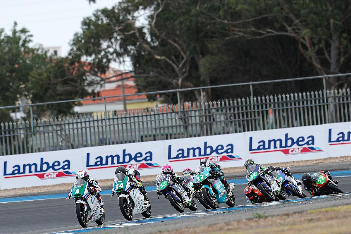 ESBK Estoril II: Borja Gómez brilla en Superbike