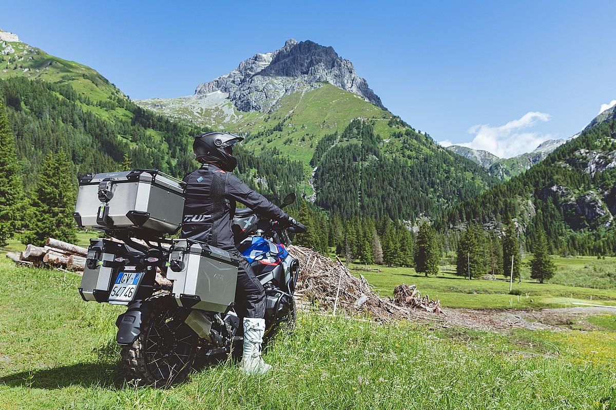 Maletas GIVI Trekker Outback Evo Smart en aluminio anodizado
