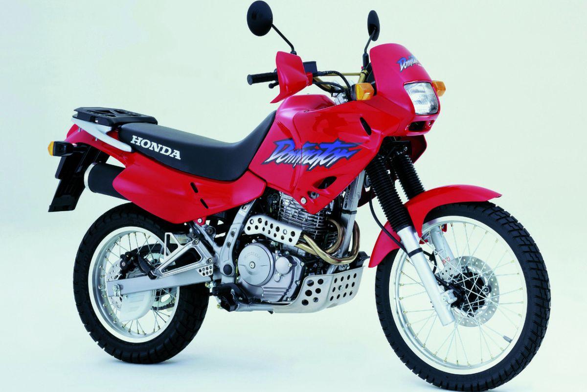 Honda registra el nombre NX650: ¿vuelve la trail Dominator?